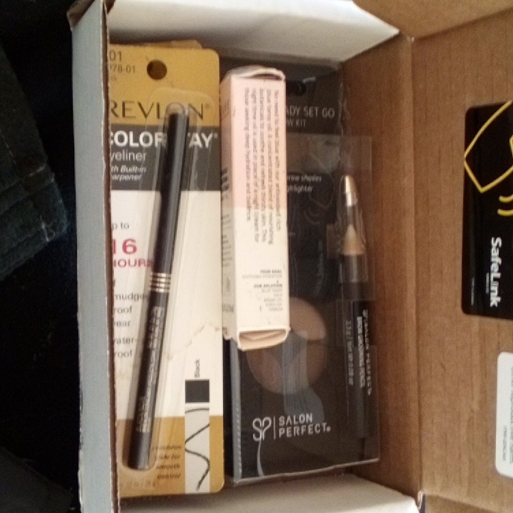 MAKEUP VARIETY